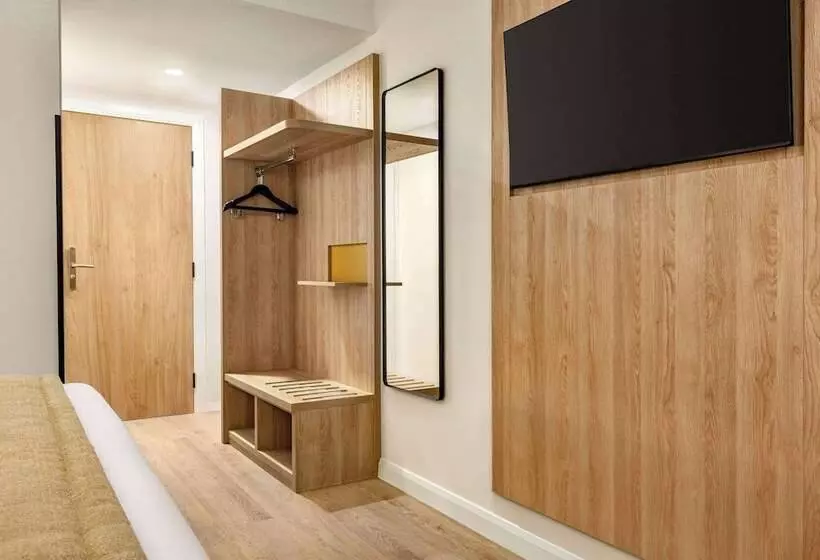 Standard-huone Parivuode, Super 8 By Wyndham Chester East