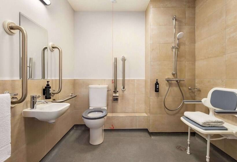 Номер Стандарт Адаптированный для Инвалидов, Super 8 By Wyndham Chester East