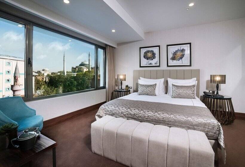 اتاق سوپریور با چشم‌انداز شهر, Vogue Hotel Supreme Istanbul