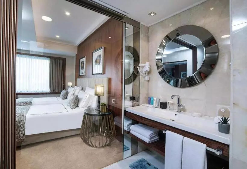 インサイドのスーペリアルーム, Vogue Hotel Supreme Istanbul
