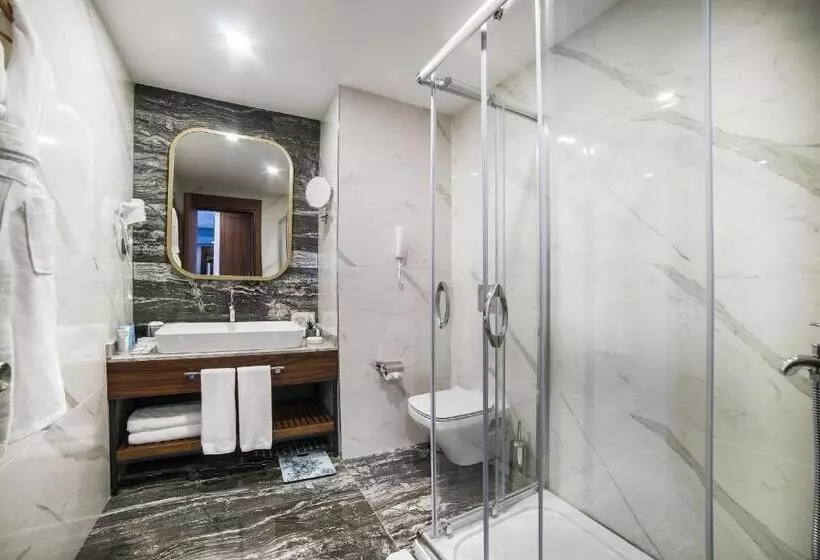 インサイドのスーペリアルーム, Vogue Hotel Supreme Istanbul