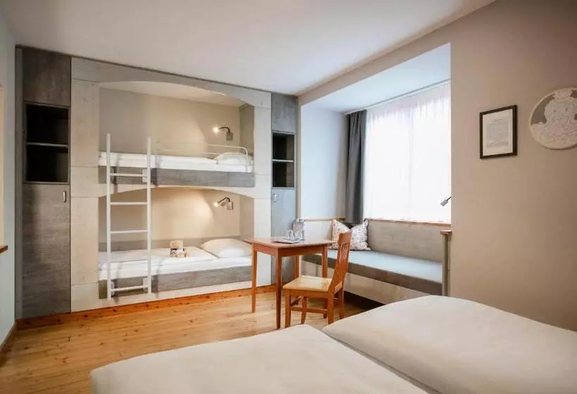 スタンダード４人部屋, Jufa Hotel Eisenerzer Ramsau