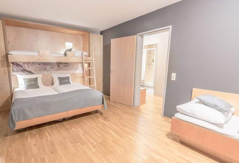 Четырехместный Номер Стандарт, Jufa Hotel Montafon