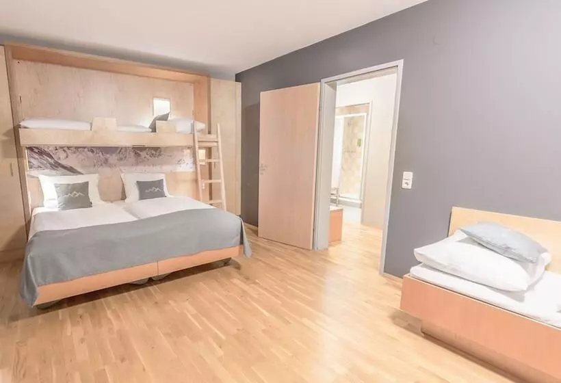 スタンダード４人部屋, Jufa Hotel Montafon