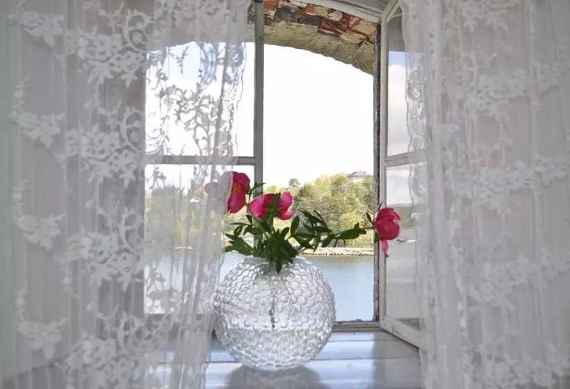 Triple Room Sea View, Kastellet Bed & Breakfast