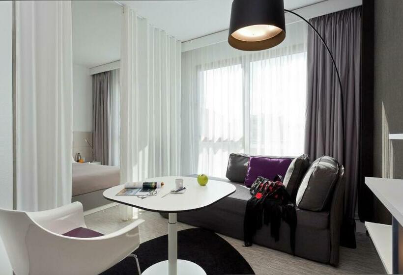 سوییت, Novotel Suites Malaga Centro