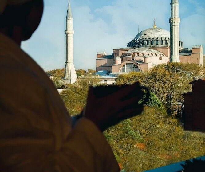 اتاق سوپریور با چشم‌انداز شهر, Vogue Hotel Supreme Istanbul