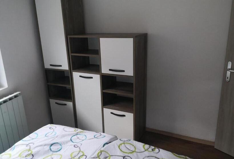 آپارتمان 1 خوابه با چشم‌انداز, Apartma Alja