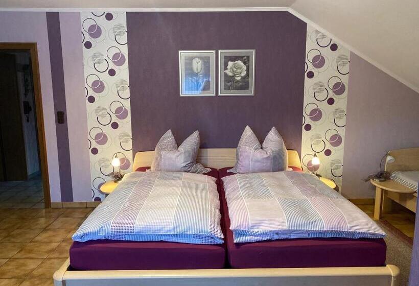 חדר סטנדרט נוף לגינה, Pension Görgen