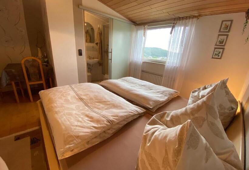 חדר סטנדרט נוף לגינה, Pension Görgen