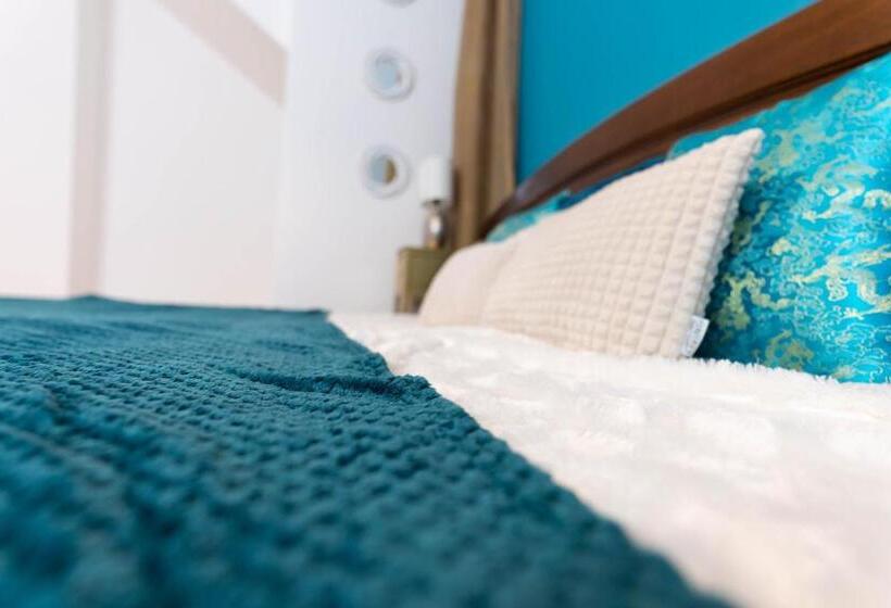 اتاق لوکس, Zen House