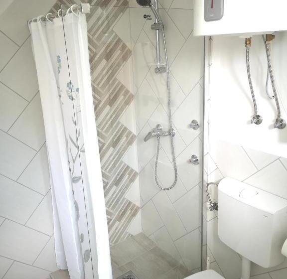 اتاق لوکس, Zen House