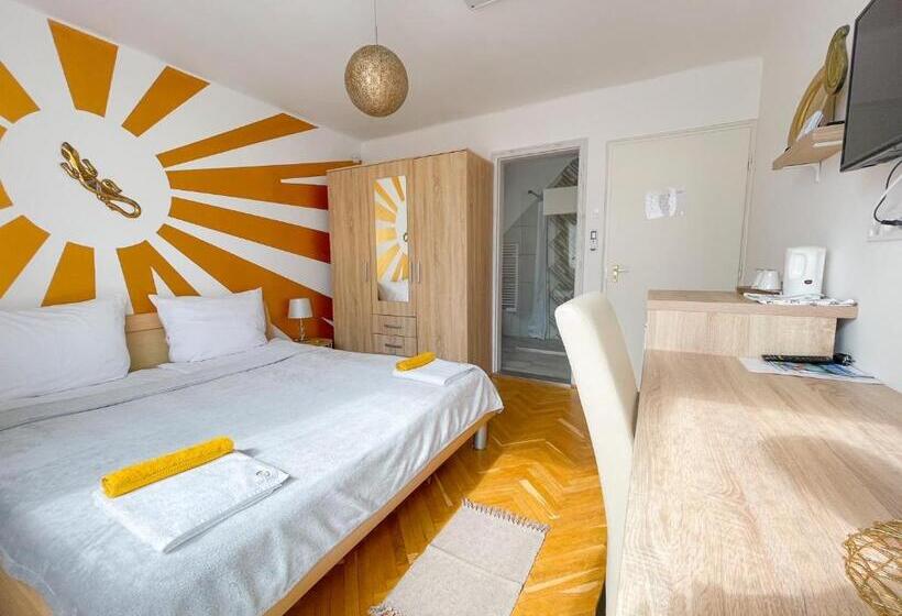 اتاق لوکس, Zen House