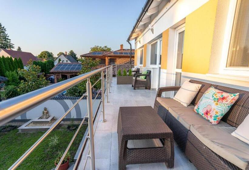 اتاق استاندارد, Zen House