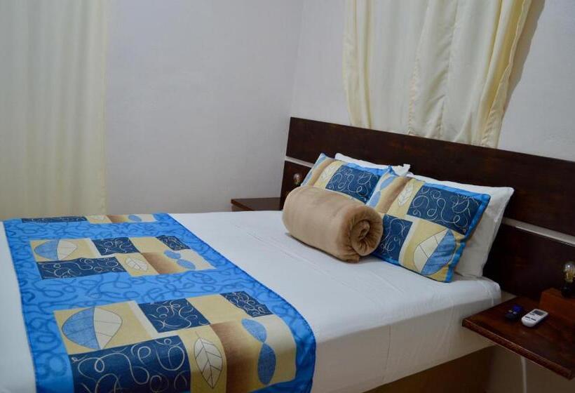 スタンダードスタジオ, Casa Del Cono