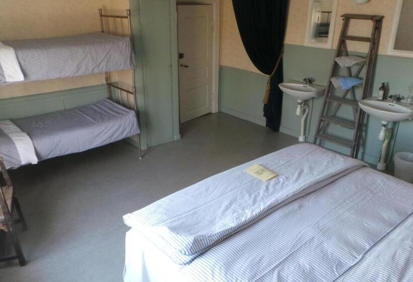 4인용 스탠다드 룸, Djurgårdsportens Vandrarhem
