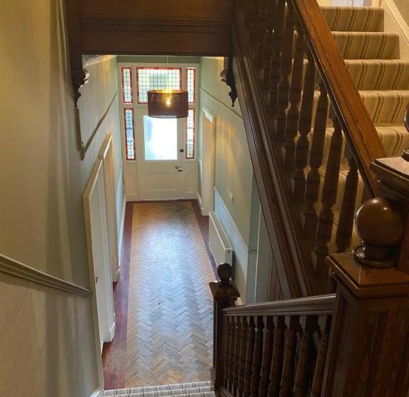 اتاق استاندارد با تخت بزرگ, Ardmor Guest House