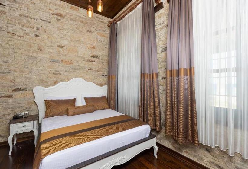 豪华海景房, Marina Foça