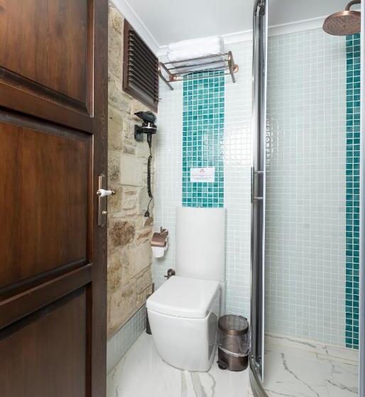 标准间, Marina Foça