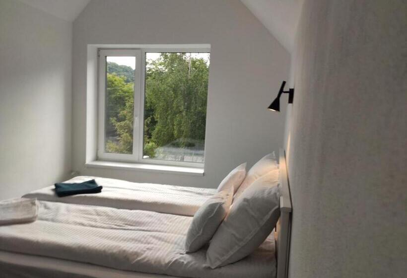 Номер Стандарт, 4 Seasons   House