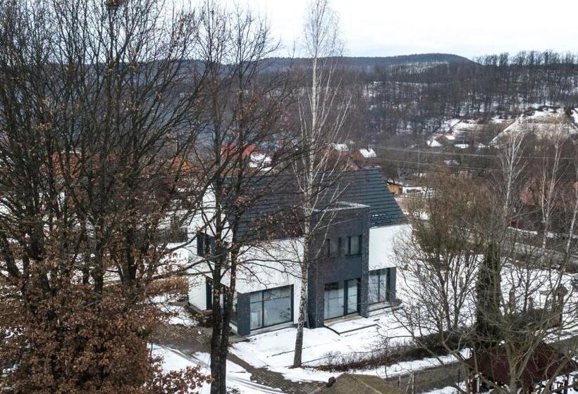 Вилла 1 Спальня, 4 Seasons   House