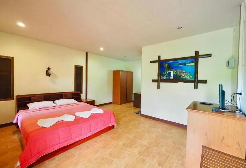 バルコニー付きデラックスルーム, Baan Pak Rim Kuaen Resort
