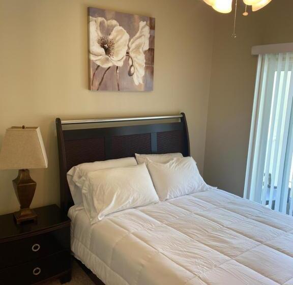 Дом 2 Спальни, Condo W Pool Near Beaches, Dining, Shopping, Etc
