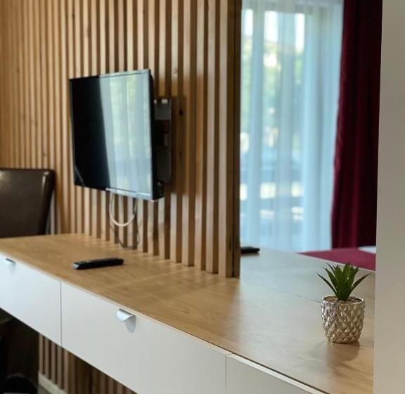 标准间, Clb Residence