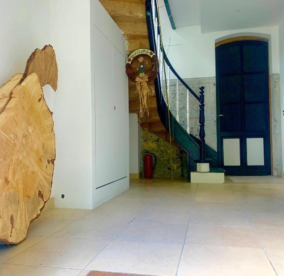 Люкс Вид на Сад, La Tour D Héloïse 10 De Bruxelles