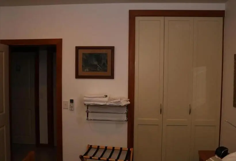 バス共有のスタンダードルーム, Waiotahi Valley Lodge