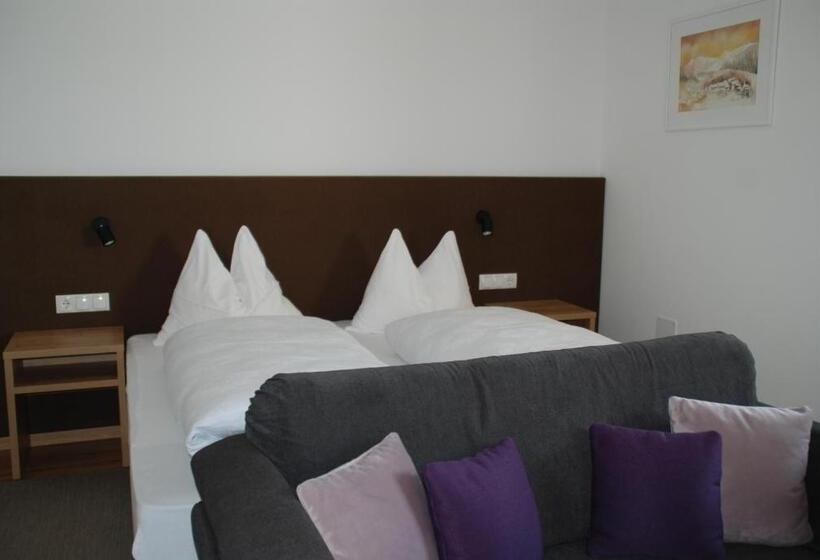 带阳台的豪华间, Haus Anna B&b