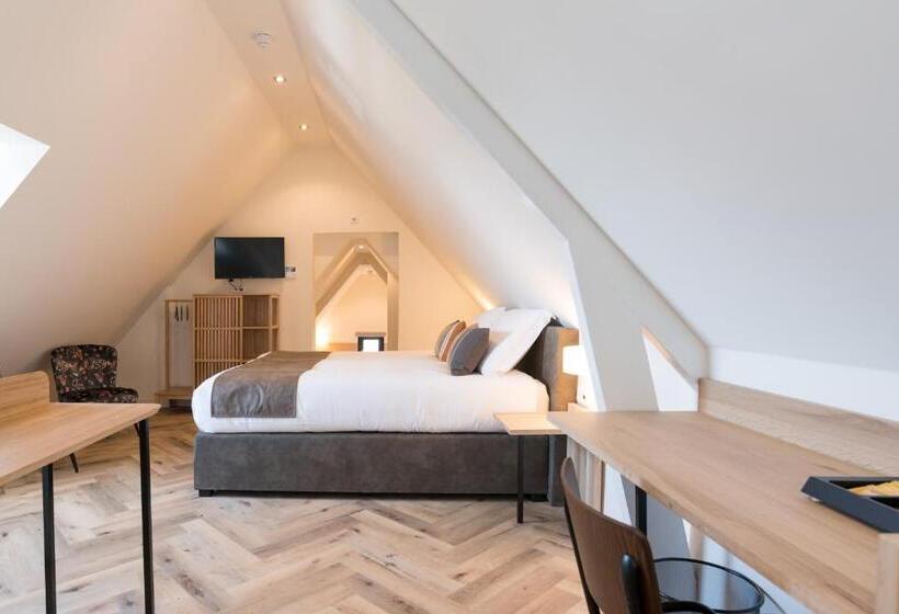 デラックスの4人部屋, Hof Van Holland