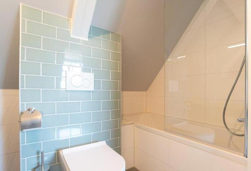 スタンダードルーム, Hof Van Holland