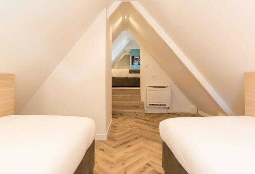 デラックスの4人部屋, Hof Van Holland