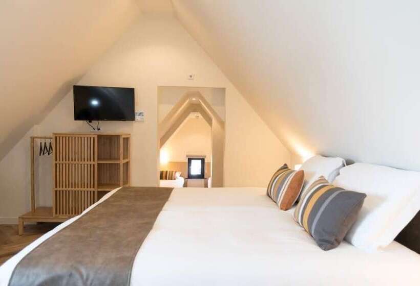Четырехместный Номер Deluxe, Hof Van Holland