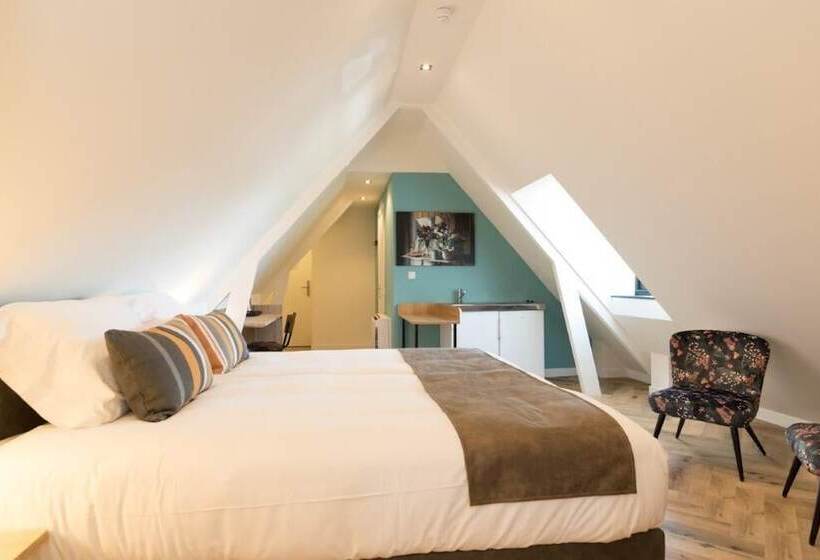 デラックスの4人部屋, Hof Van Holland