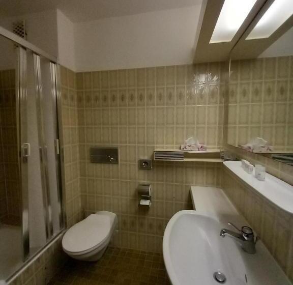 חדר דלוקס עם מרפסת, Parkhotel Keck   Castillo Del Bosque