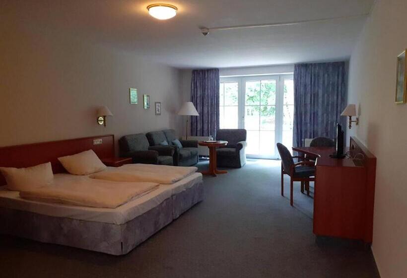 סוויטת ג'וניור נוף לגינה, Parkhotel Keck   Castillo Del Bosque