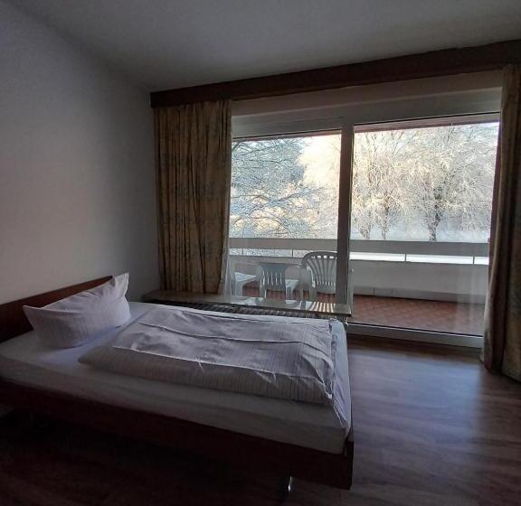 חדר סטנדרט לשלושה, Parkhotel Keck   Castillo Del Bosque