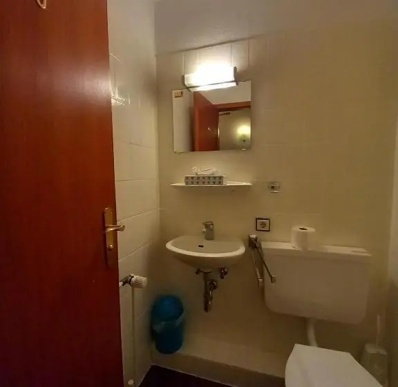スタンダードルーム, Parkhotel Keck Castillo Del Bosque