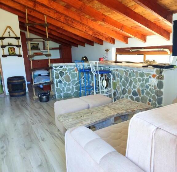 غرفة قياسية سرير كينج, Art Studio Capitain