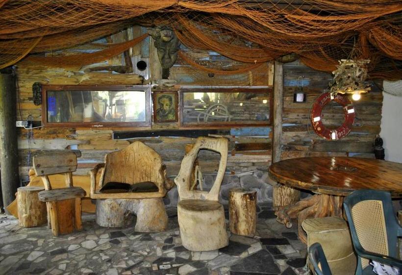 غرفة قياسية سرير كينج, Art Studio Capitain