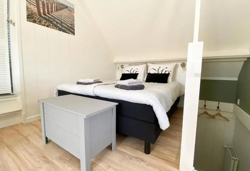 スタンダードルーム, Bed Bij Zee