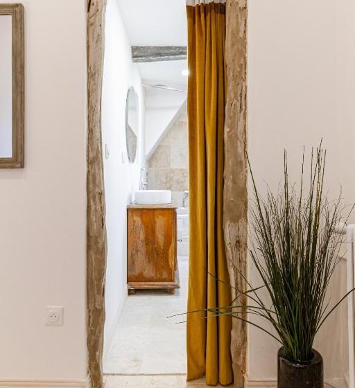 スイート, B&b Du Couvent, Chambre Aux Paons