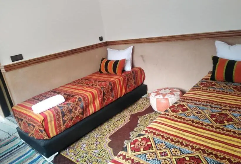 バスルーム共同エコノミー4人部屋, Riad Bab Imlil