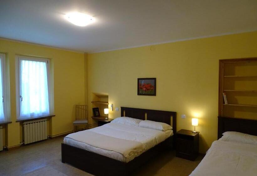 غرفة قياسية ثلاثية, Corte Isolo