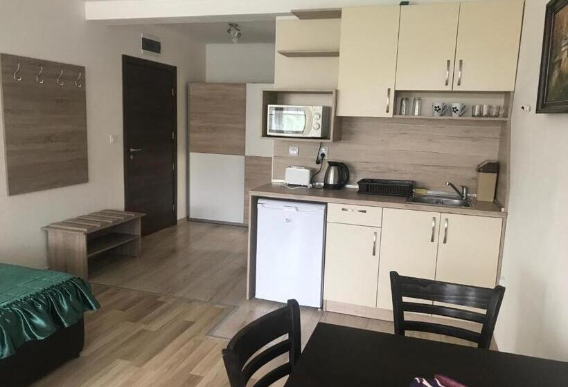 סטודיו משפחתי, Guest House Zornica In Obzor