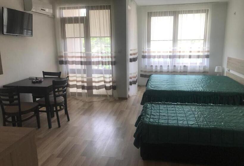 סטודיו משפחתי, Guest House Zornica In Obzor