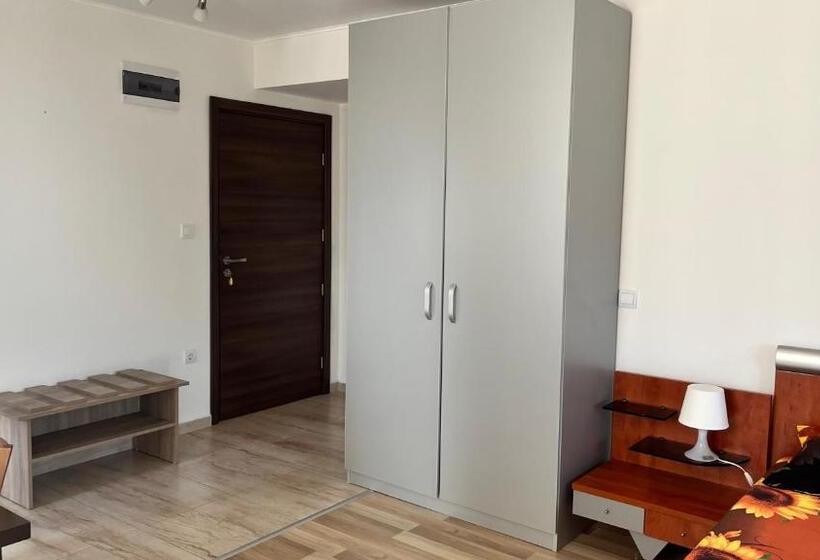 Студио Стандарт с Террасой, Guest House Zornica In Obzor