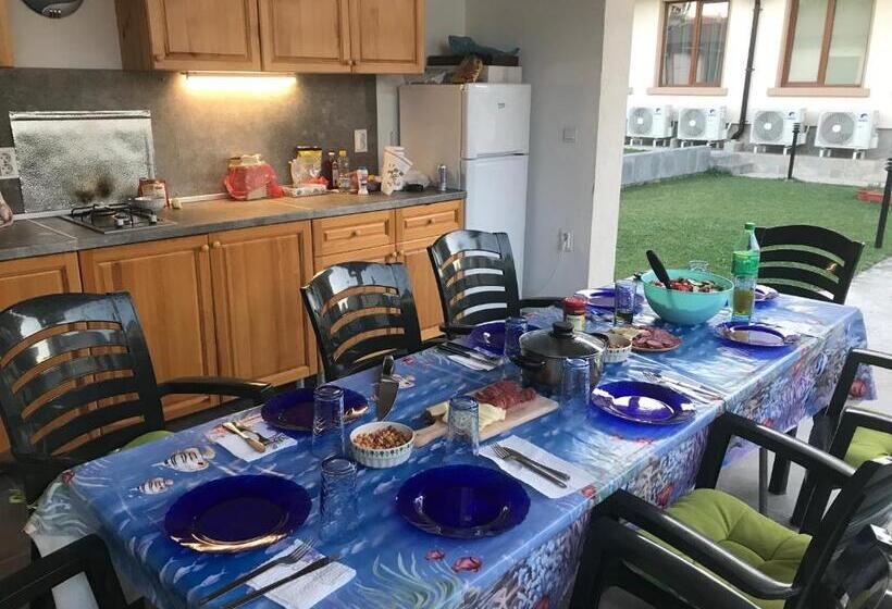 סטודיו משפחתי, Guest House Zornica In Obzor